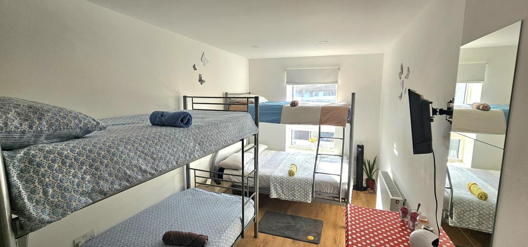 Alpha Accommodations Londra Exterior foto