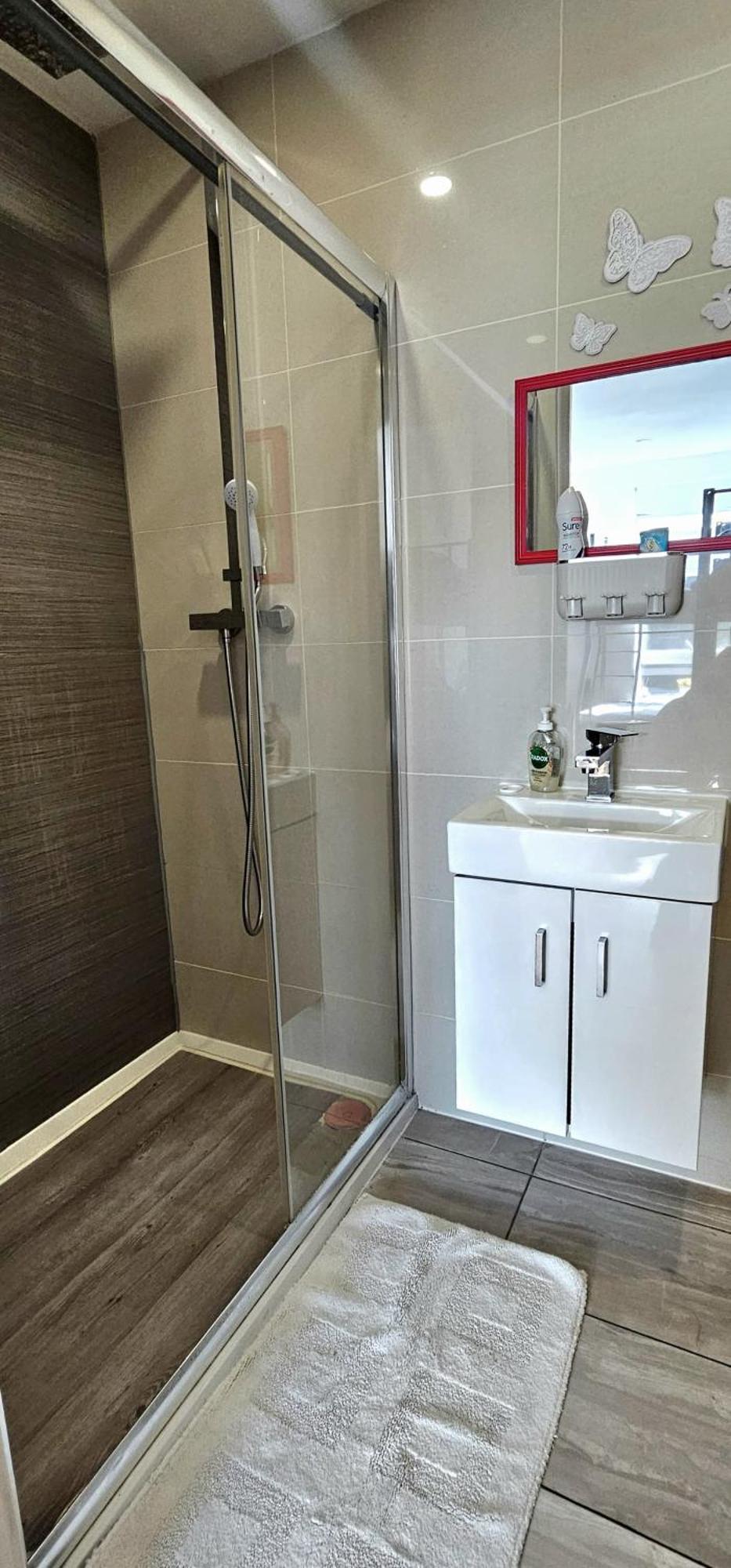 Alpha Accommodations Londra Exterior foto